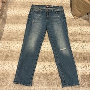 Women’s size 12 Levi’s Denizen modern slim cuffed jeans